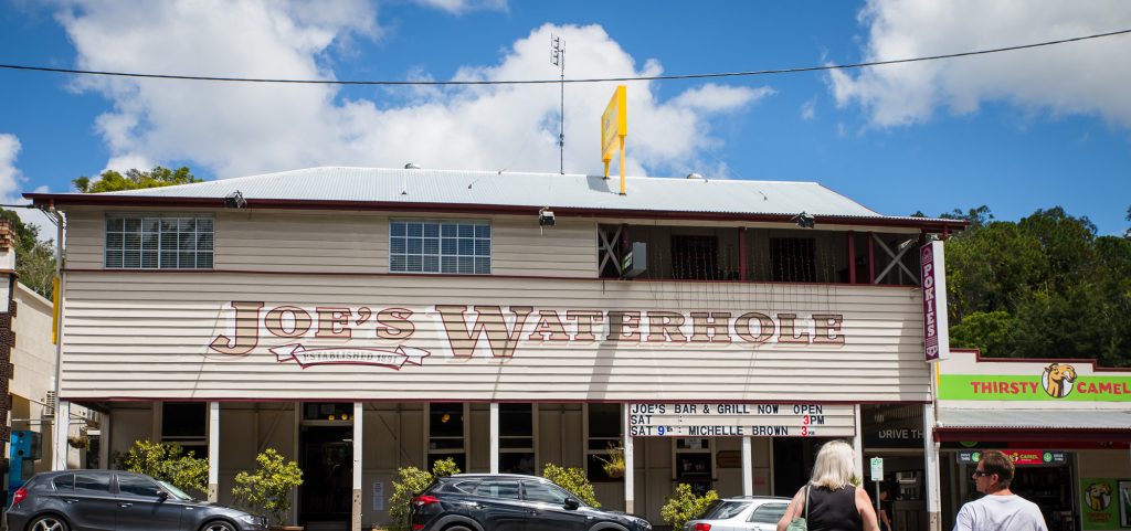 Why not stay the night and enjoy our unique country pub style accommodation and walk across the road in the morning to visit the world famous Eumundi Markets!
