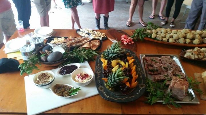 Bushtucker cooking class with Aunty Dale Chapman.