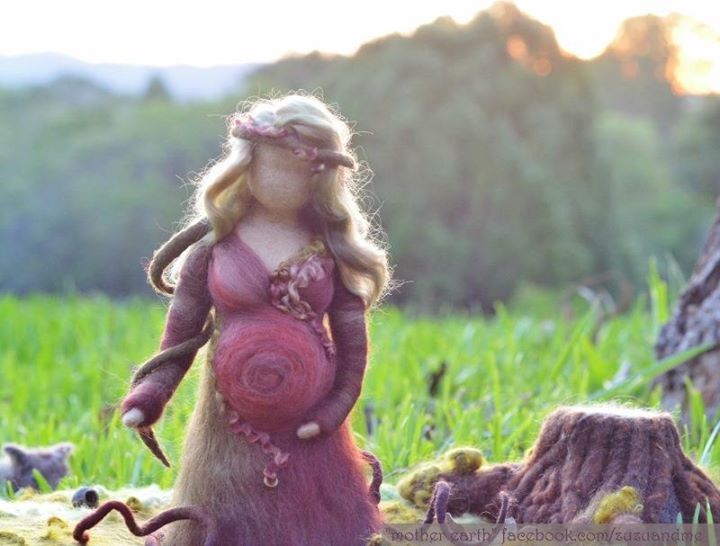 Learn how to felt and sculpt a basic standing figure using the gentle art of needle felting to create your very own mother earth.