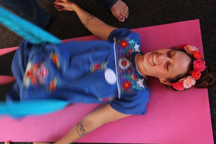 Experience both how to use the reboso, and how it feels to have the reboso used on you.