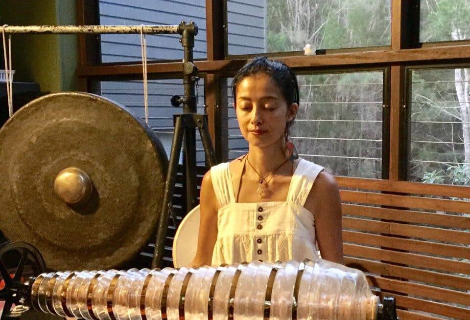 Chiho and Phil share their etheric sounds of the Quartz Crystal Armonica, Temple Gong, Crystal Bowls and Hemp didj