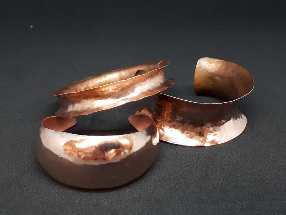 Create cuff earrings pendant using your own designs.