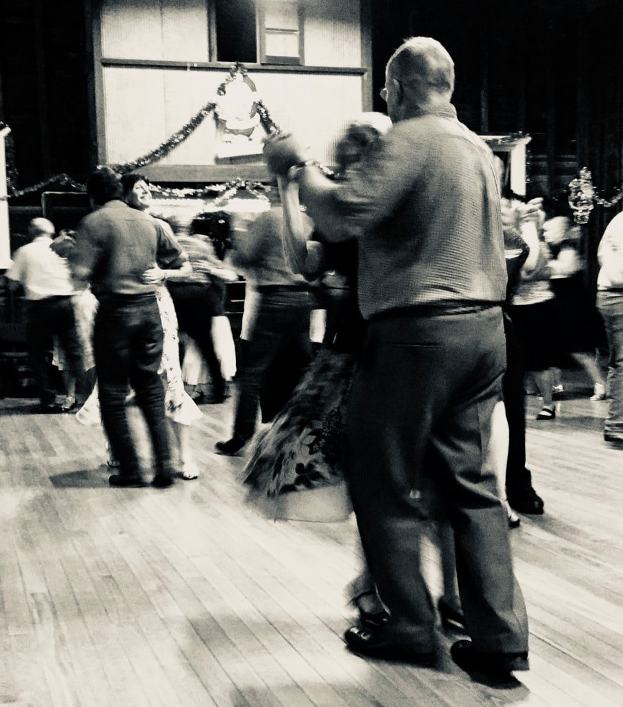 Time to get those dancing shoes out again to join us for a great evening of old-fashioned entertainment with live music from popular local band, Sunshine Swing.
All ages and experience welcome.
Entry $14 includes a hearty country supper.